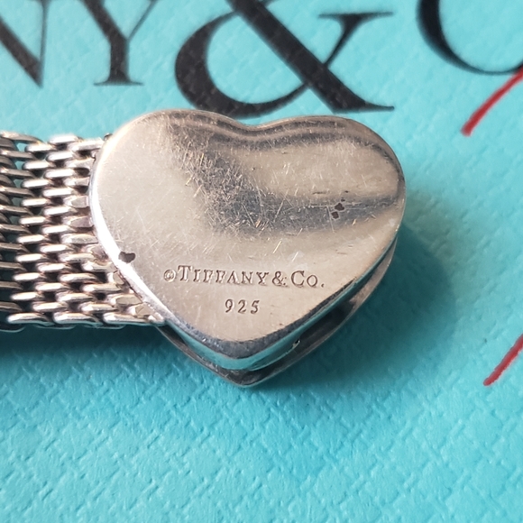 Tiffany Mesh Heart Buckle Bracelet - Picture 3 of 15